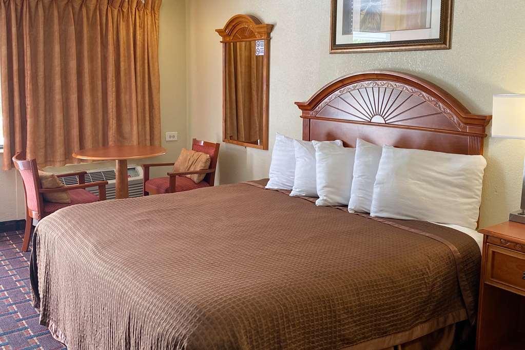Knights Inn Πούντα Γκόρντα Δωμάτιο φωτογραφία