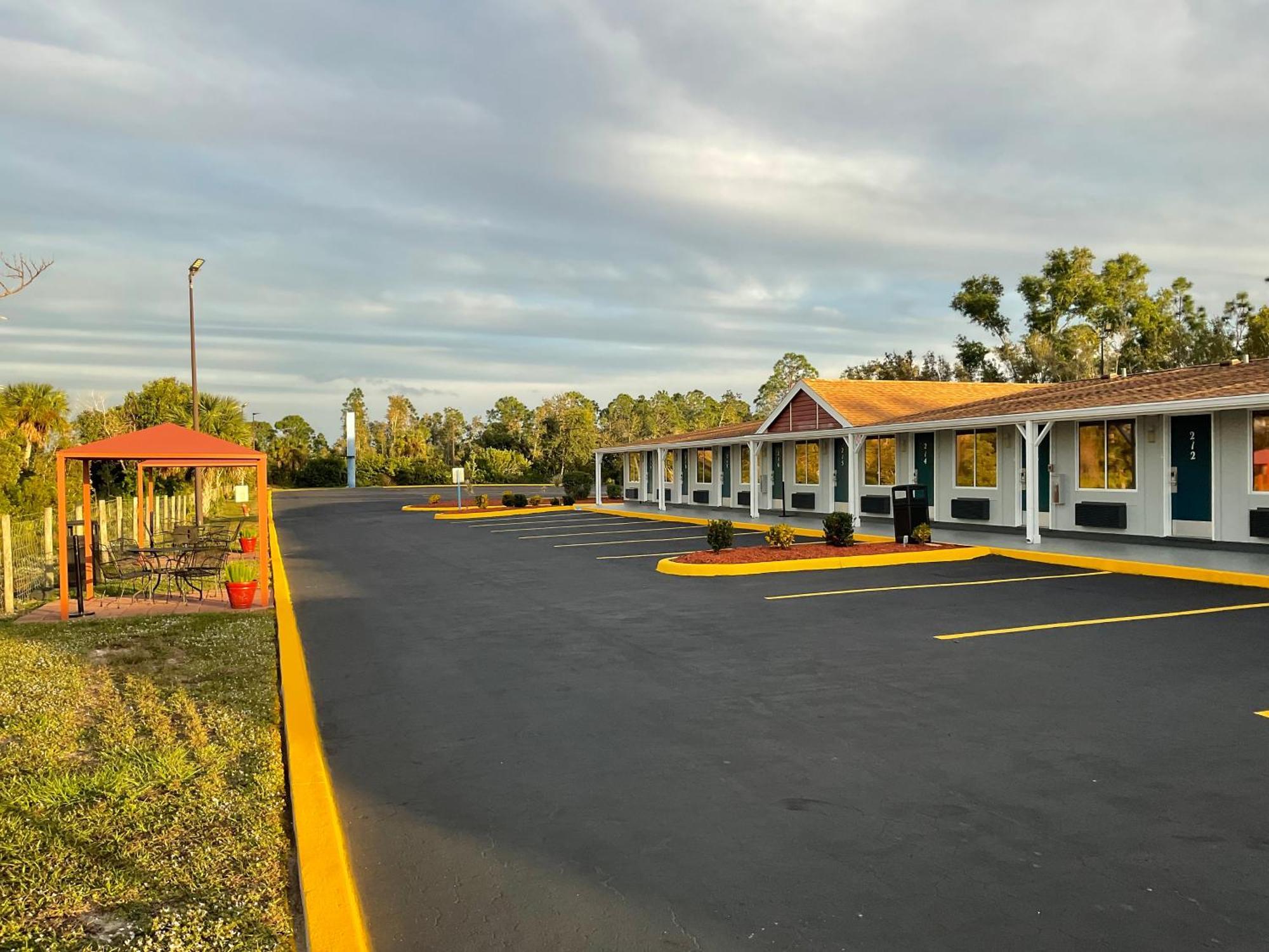 Knights Inn Πούντα Γκόρντα Εξωτερικό φωτογραφία